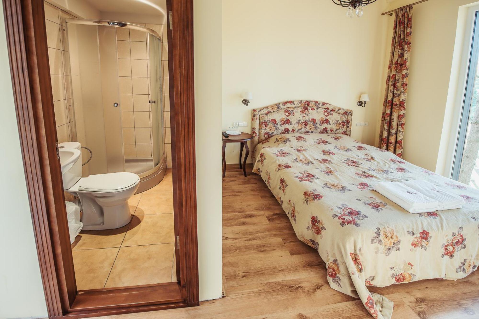 Pusu Takas Hotel Andrioniskis Room photo