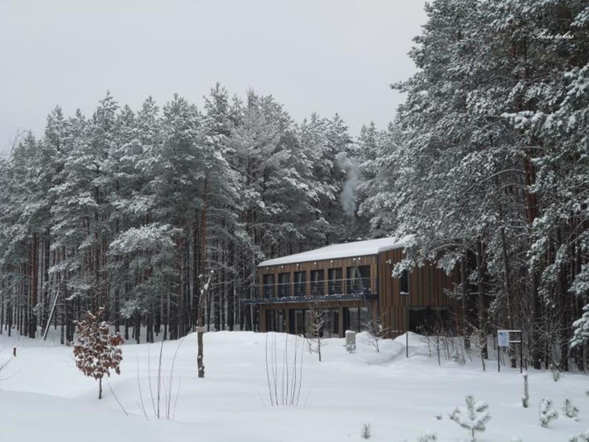 Pusu Takas Hotel Andrioniskis Exterior photo